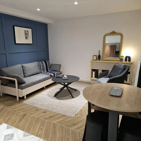 Apartment Climatise Centre 4 Personnes *